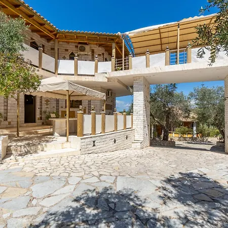 Paco's Luxury House 16