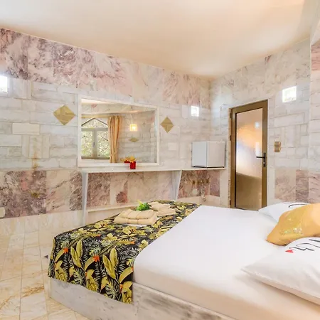 Villa Paco's Luxury House 16